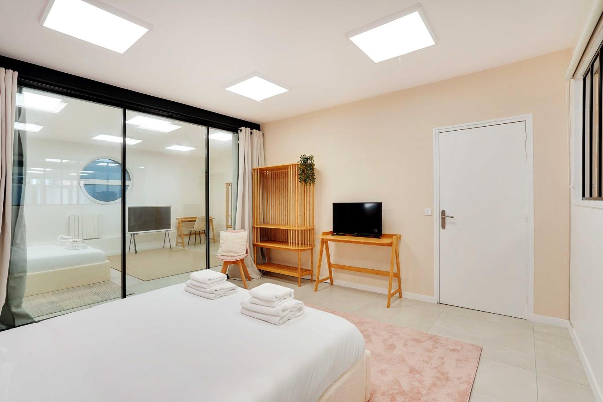 Apartment Loft Moderne Et Chic 130 M2- Menilmontant Paris